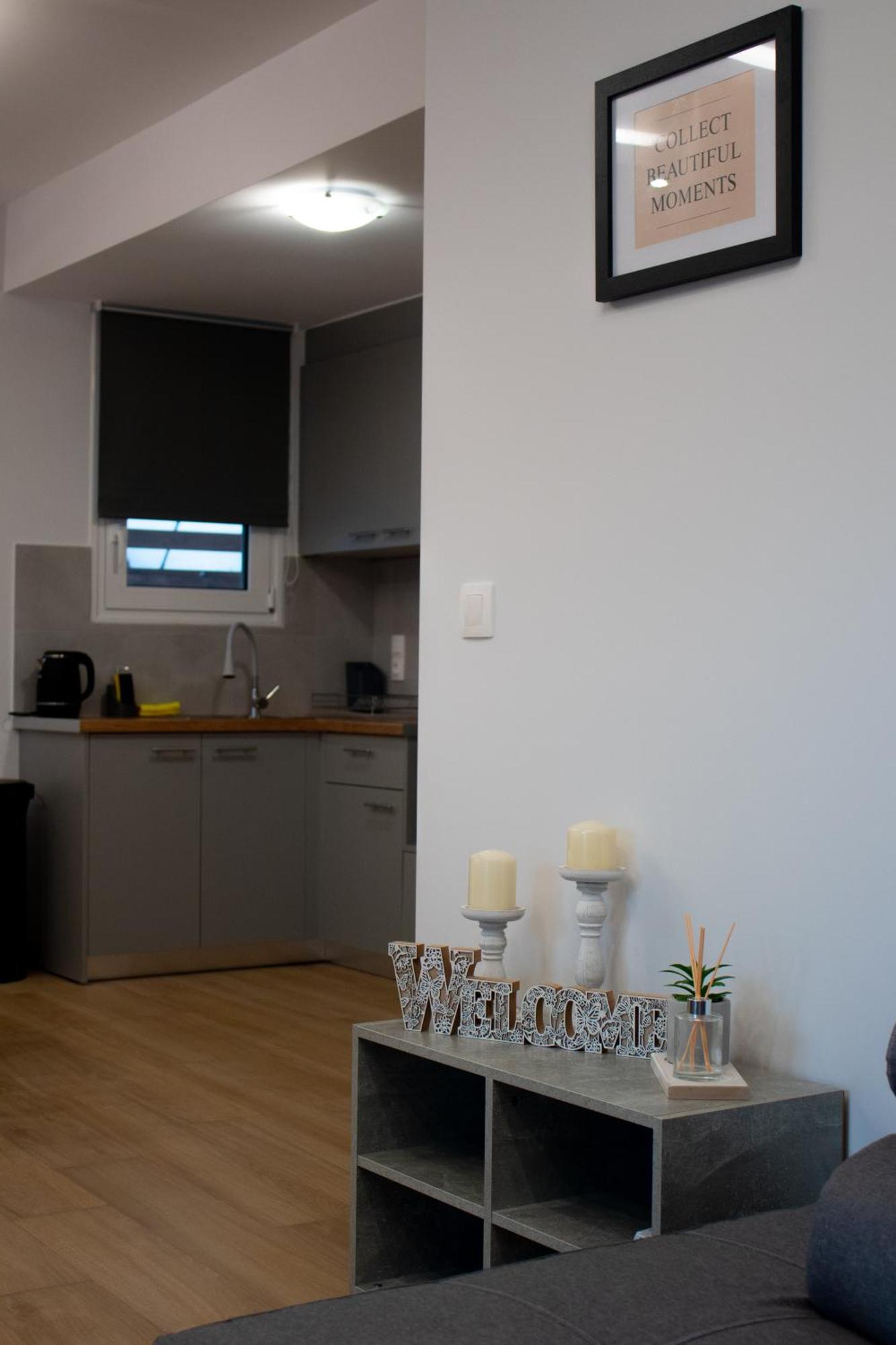 Giakost Apartments V Near Airport Artemida  Exterior photo